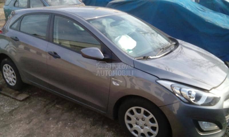 Hyundai i30 2014 -  kompletan auto u delovima