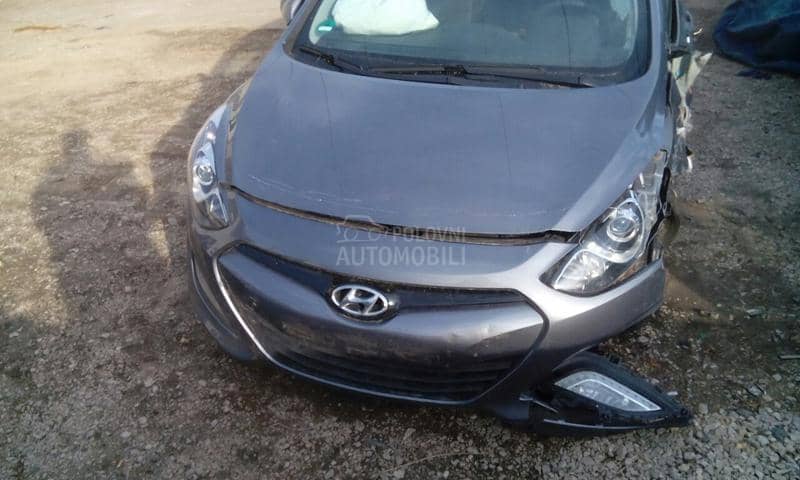 Hyundai i30 2014 -  kompletan auto u delovima