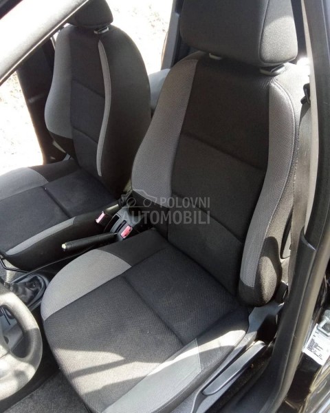 Peugeot 207 1.4b -  kompletan auto u delovima