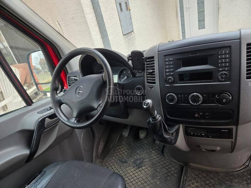 Mercedes Benz Sprinter 