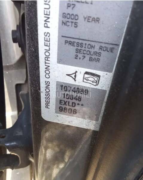 Peugeot 307 1.6hdi -  kompletan auto u delovima