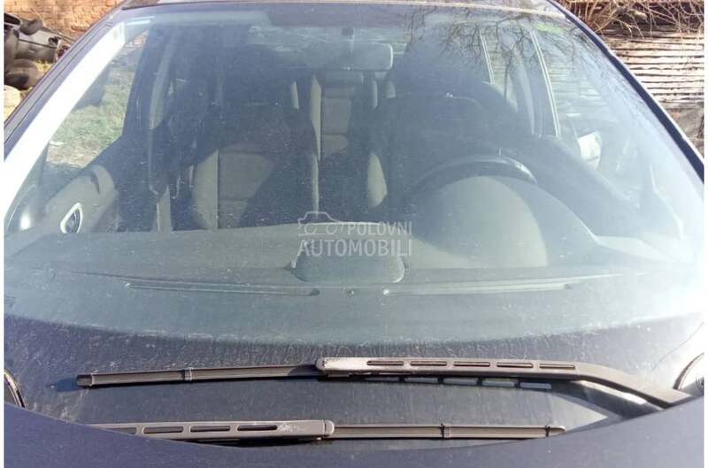 Peugeot 307 1.6hdi -  kompletan auto u delovima