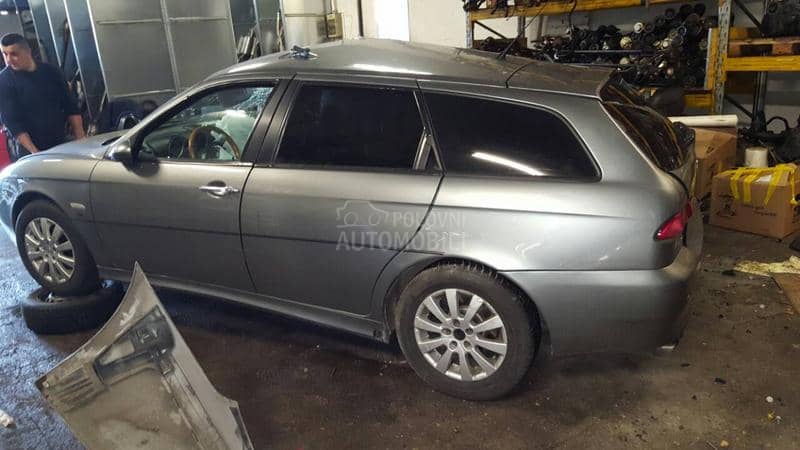 Alfa Romeo 156 2002 -  kompletan auto u delovima
