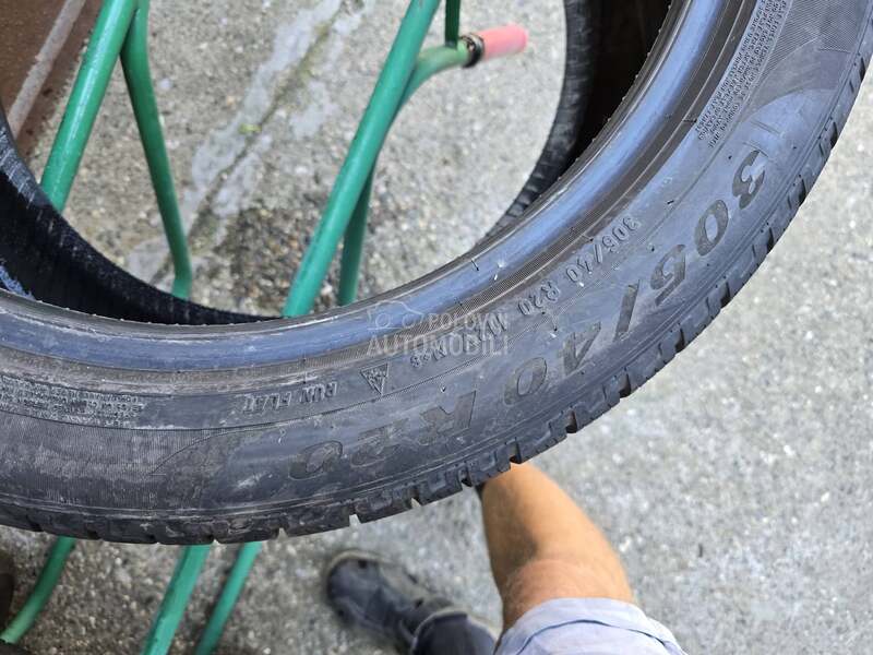 Pirelli 305/40 R20 Zimska