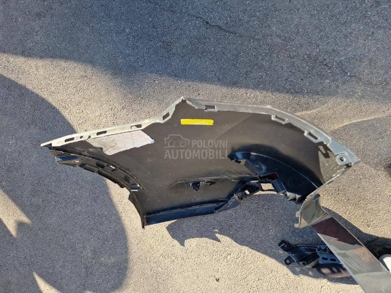 Zadnji branik G05 M paket