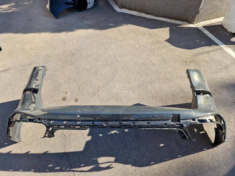 Zadnji branik G05 M paket