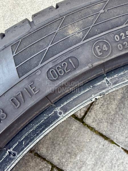 Continental 215/45 R17 Letnja