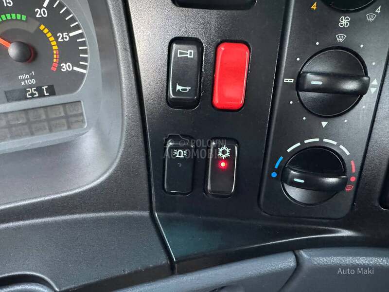 Mercedes Benz Atego 822