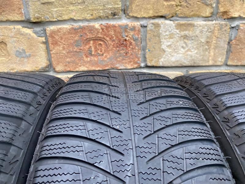 Bridgestone 215/60 R16 Zimska