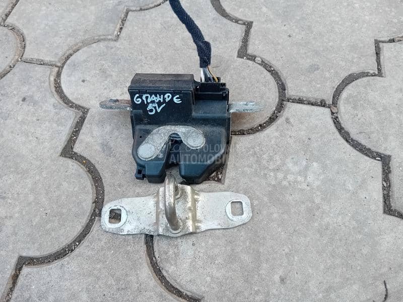 Brava gepek vrata (5 vrata)