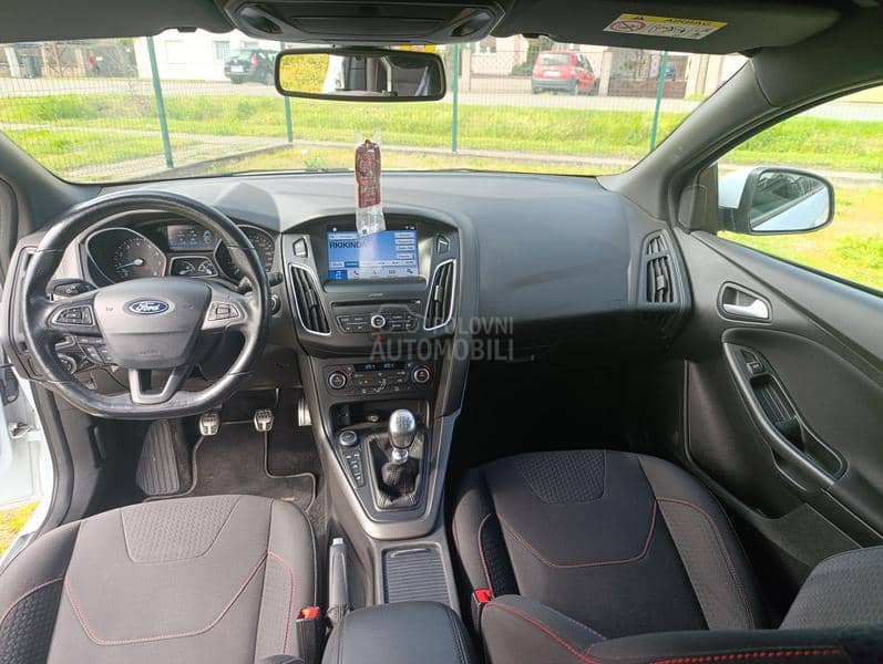 Ford Focus 1.5SCTI ST Line