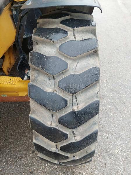 CAT 428 F2