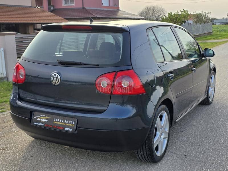 Volkswagen Golf 5 1.4 16v
