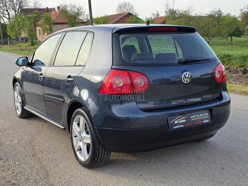 Volkswagen Golf 5 1.4 16v