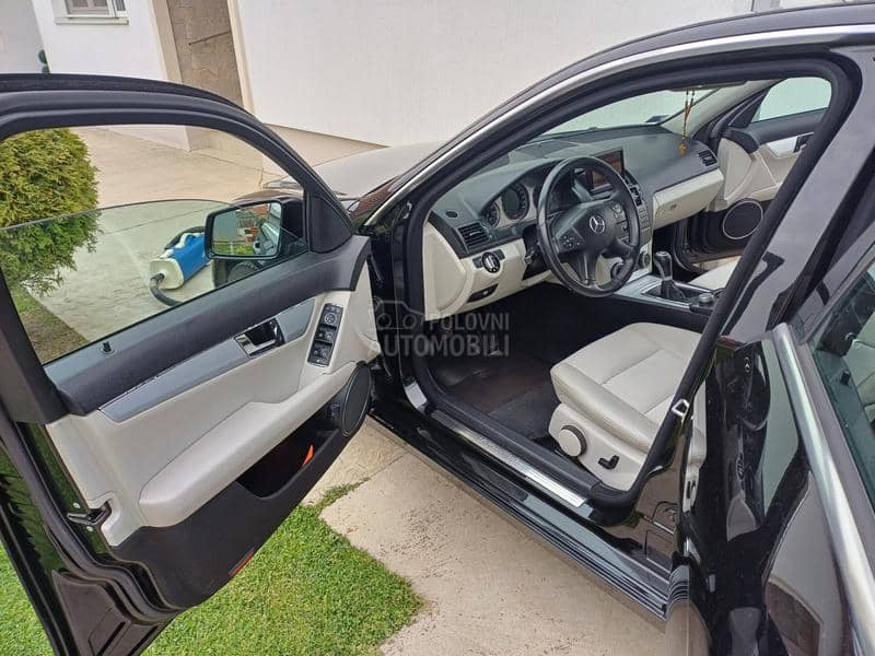 Mercedes Benz C 220 220 cdi