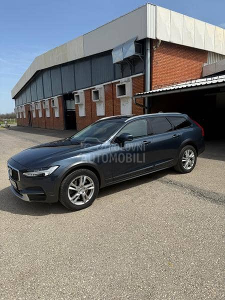 Volvo V90 Cross Country D4