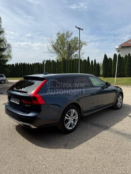 Volvo V90 Cross Country D4