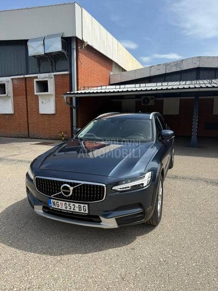 Volvo V90 Cross Country D4
