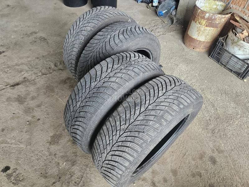 Continental 205/55 R16 Zimska