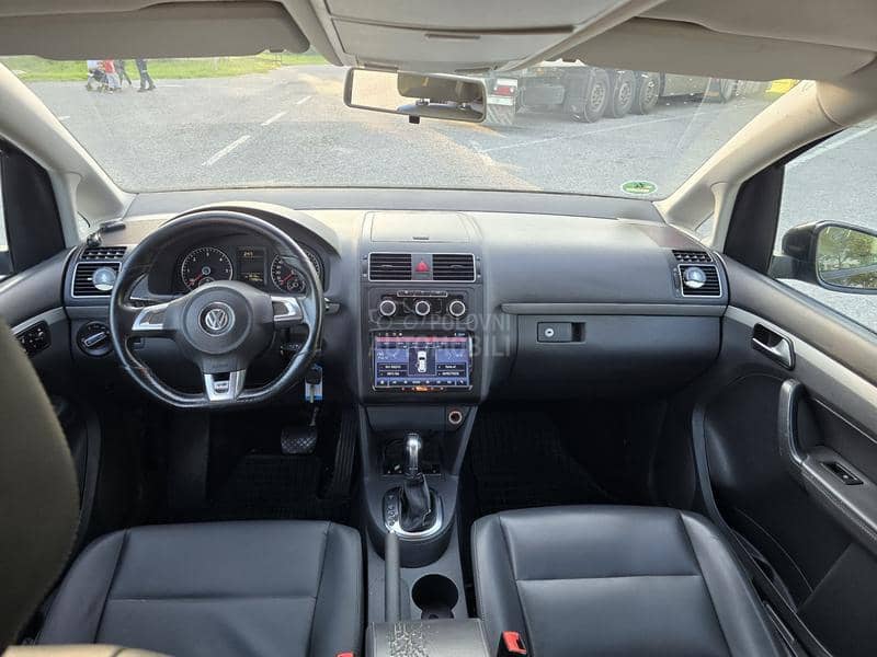 Volkswagen Touran 1.6tdi DSG/7sed/T0P