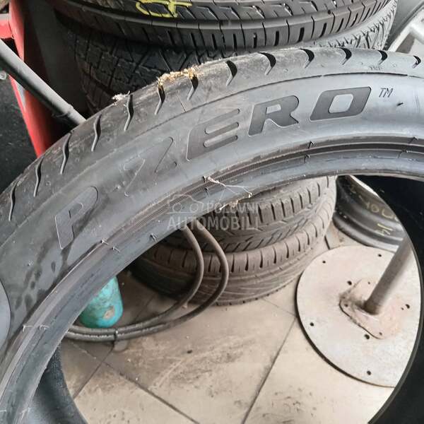 Pirelli 295/35 R21 Letnja