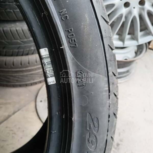 Pirelli 295/35 R21 Letnja