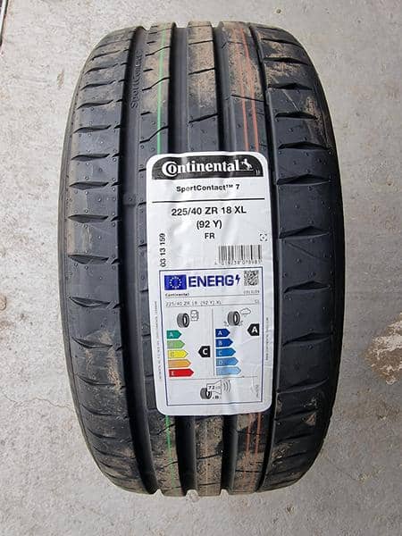 Continental 225/40 R18 Letnja