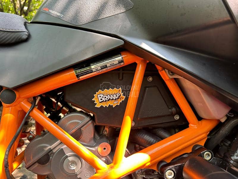 KTM SUPER DUKE R 990