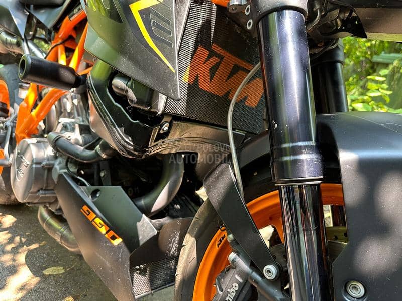 KTM SUPER DUKE R 990