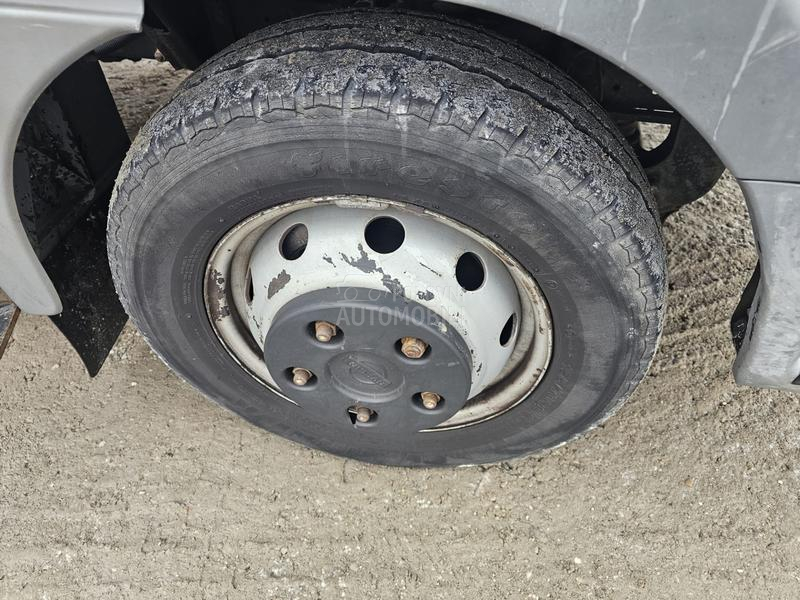 Nissan Cabstar 35.10/Auto korpa