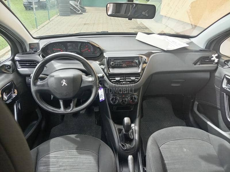 Peugeot 208 1.2