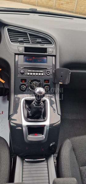Peugeot 5008 1.6 Hdi Style