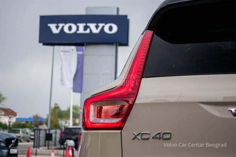Volvo XC40 B3 Plus Dark
