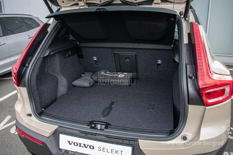 Volvo XC40 B3 Plus Dark
