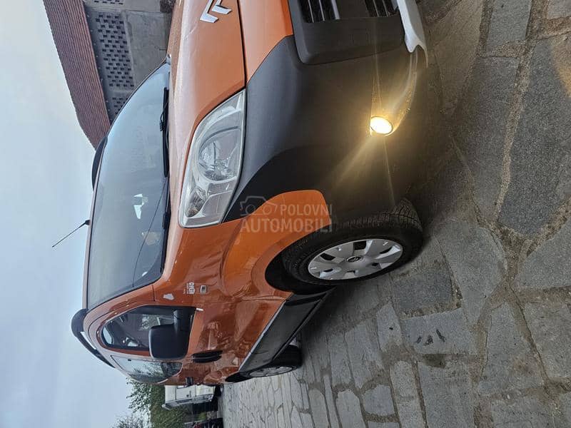 Citroen Nemo 1.4Hdi DisneyTVCH