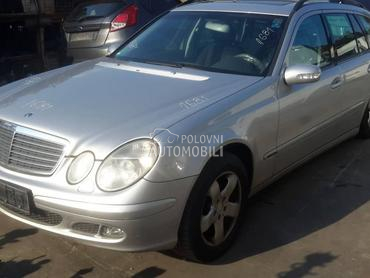 Mercedes Benz E Klasa 2004 -  kompletan auto u delovima