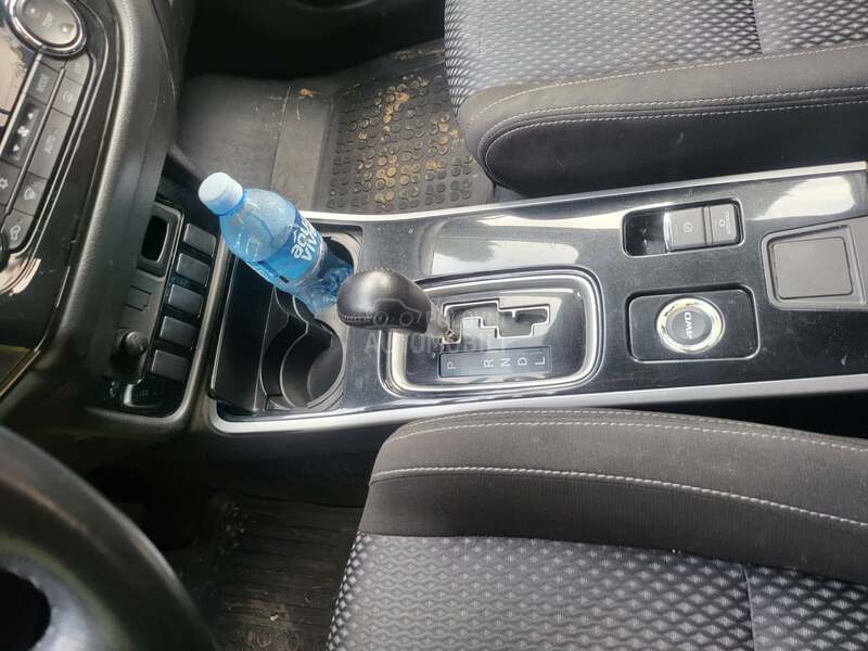 Mitsubishi Outlander 2.2DI-DI INT. PACK