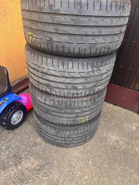 Bridgestone 255/35 R19 Letnja