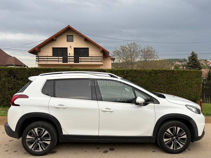 Peugeot 2008 1.5HDI ALLURE