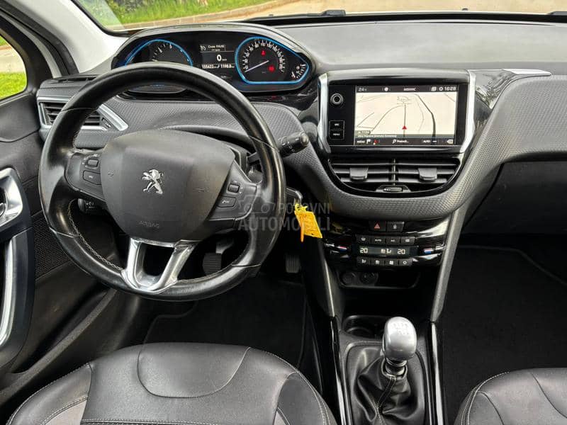 Peugeot 2008 1.5HDI ALLURE