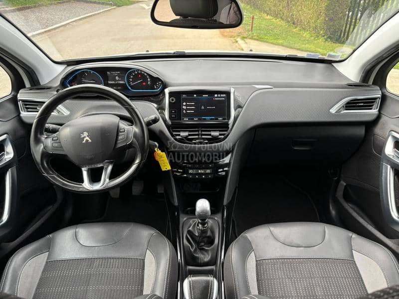 Peugeot 2008 1.5HDI ALLURE