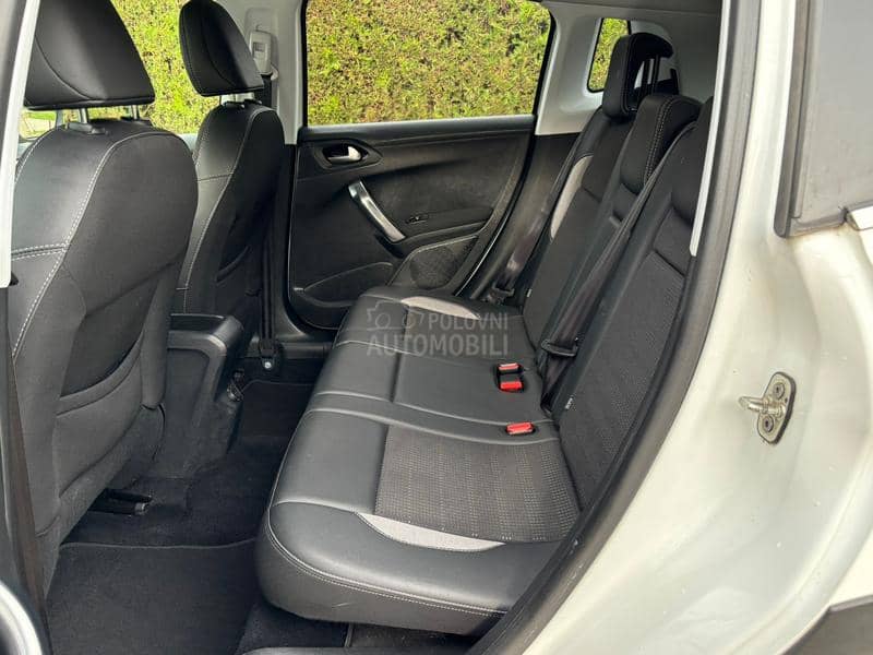 Peugeot 2008 1.5HDI ALLURE