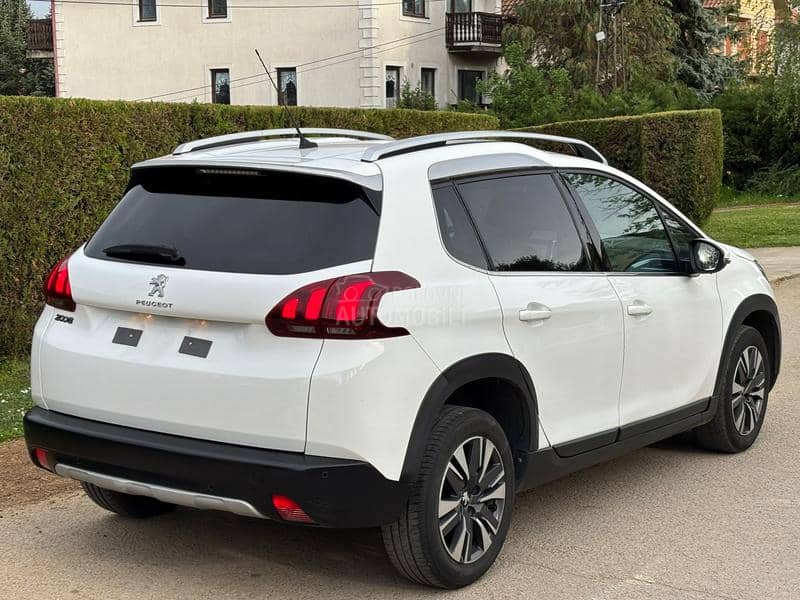 Peugeot 2008 1.5HDI ALLURE