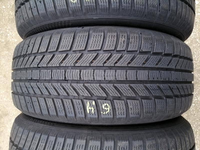 Continental 235/55 R17 Zimska