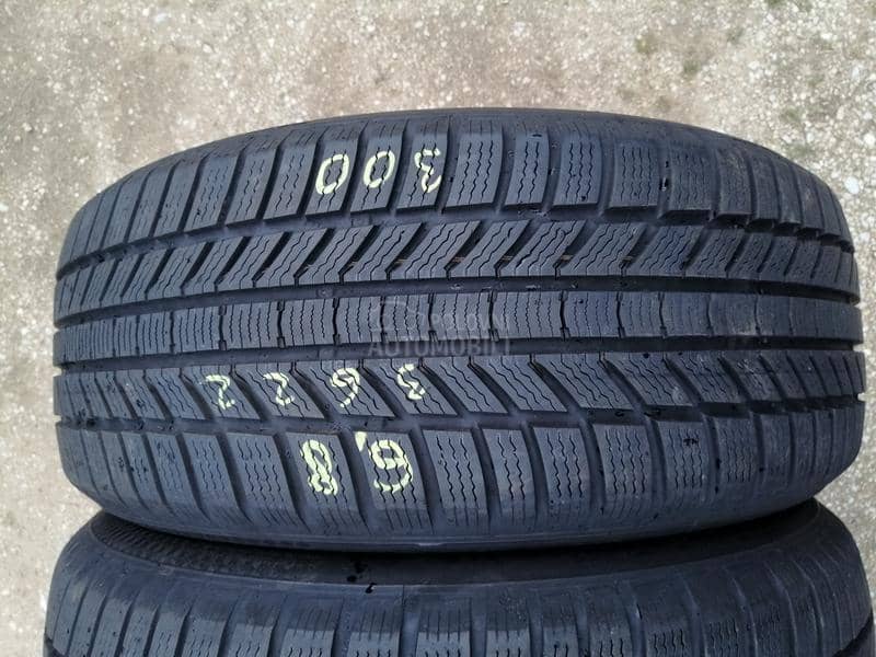 Continental 235/55 R17 Zimska