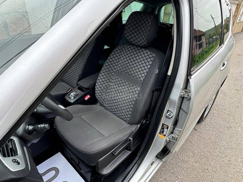 Renault Grand Scenic 1.4 TCE 7 Sedista