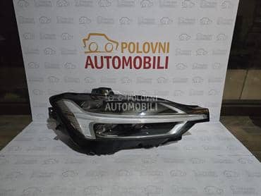 Desni fulled far za Volvo XC60 od 2018. do 2022. god.