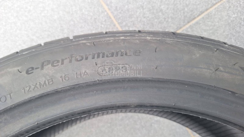 Hankook 235/45 R21 Letnja