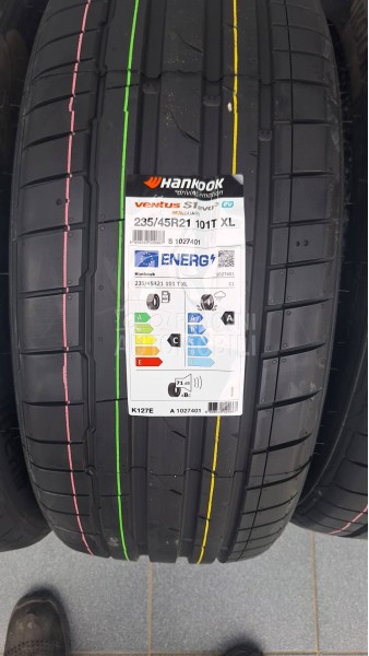 Hankook 235/45 R21 Letnja