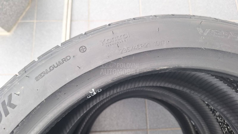 Hankook 235/45 R21 Letnja